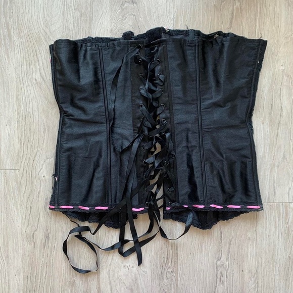 Vintage Y2K 90s dainty rose floral lace Fredrick’s of Hollywood corset - Picture 2 of 4